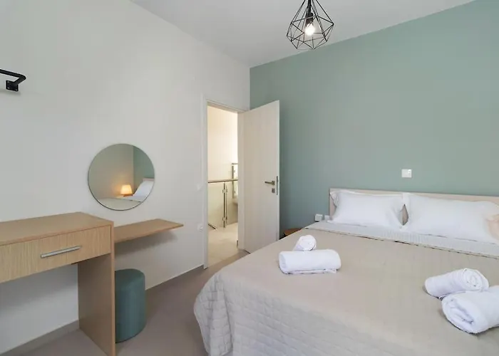 Villa Lamzi's Hriszí Aktí Haniá