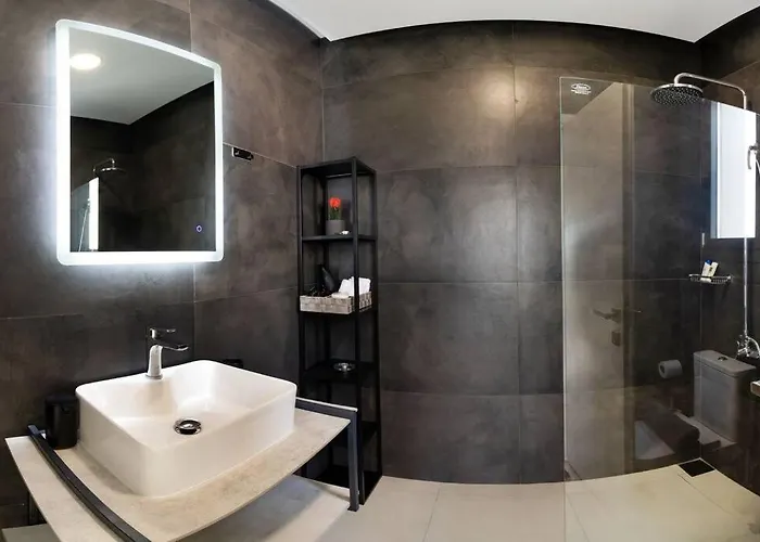 Lamzi's * Hriszí Aktí Haniá